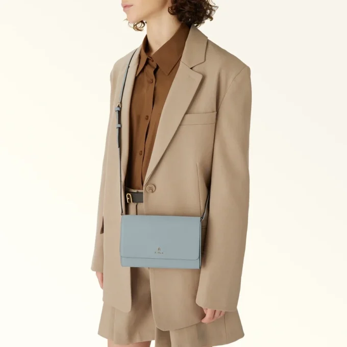 Carteira Furla Camelia com corrente Carteira Furla Camelia com corrente
