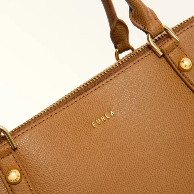 Mala Furla Giulia Boston M Mala Furla Giulia Boston M