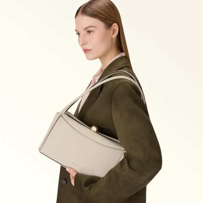 Mala Furla Nicole Boston M Mala Furla Nicole Boston M