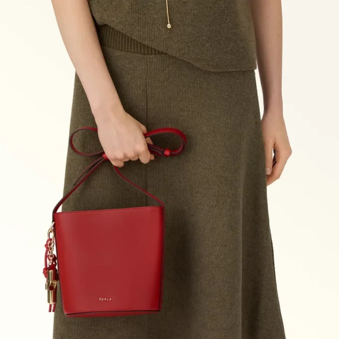 Mala tipo balde Furla Roxie