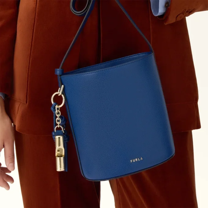 Mala tipo balde Furla Roxie