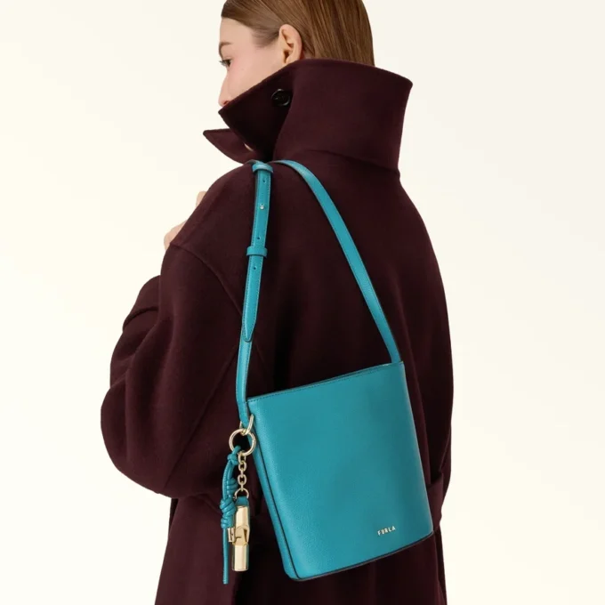 Mala tipo balde Furla Roxie